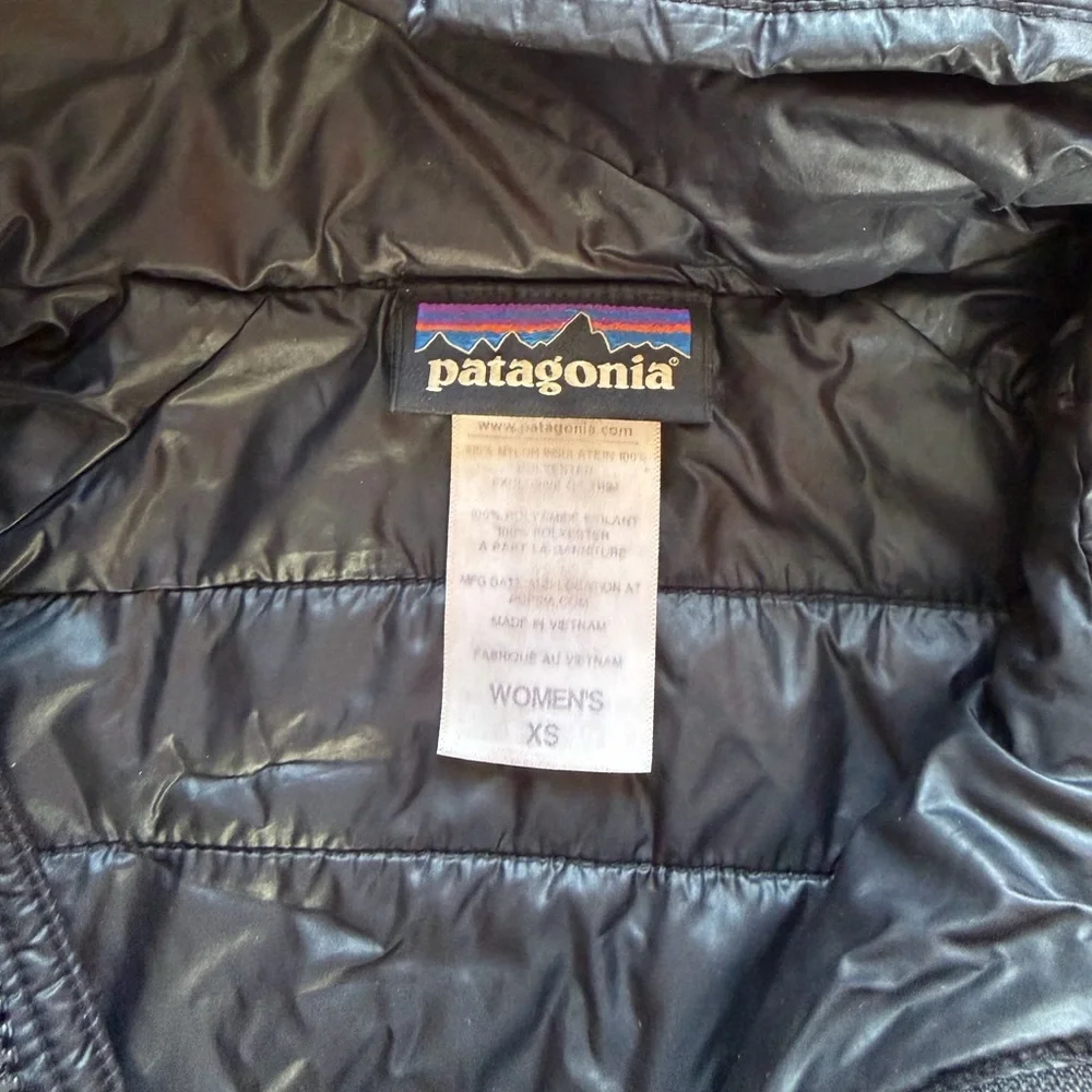 Patagonia Kai Lee Parka Quilted Insulated Jacket in Black Size XS Hiking Coat - Picture 4 of 5